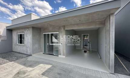 Casa com 2 dormitórios à venda, 75,35 m² no bairro Divinéia em Rio dos Cedros/SC