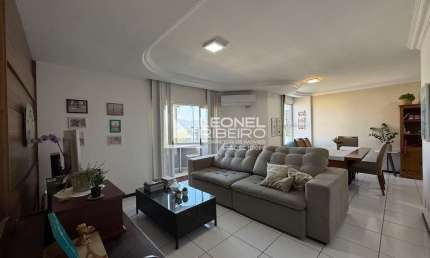 Apartamento à venda com 3 dormitórios, 120,57 m² no bairro Das Capitais em Timbó/SC