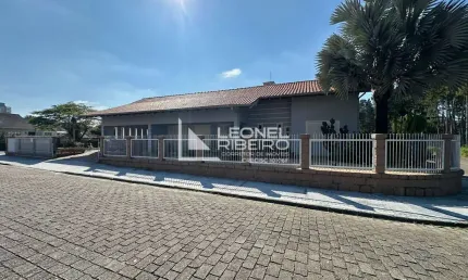 Casa com 4 dormitórios à venda, 258 m² no bairro Imigrantes em Timbó/SC