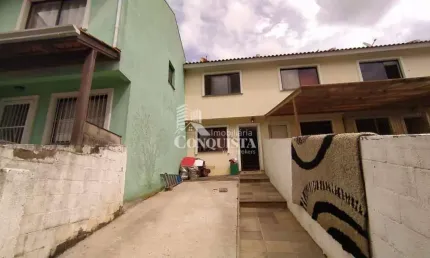 Casa com 2 quartos à venda na Olinda Pahtalti Peteffi, 5, Treviso, Caxias do Sul por R$ 280.000