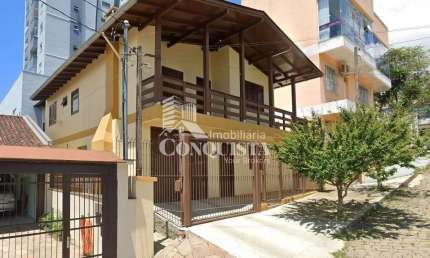 Casa com 5 quartos à venda na Jose Morais Pinos, 552, Treviso, Caxias do Sul por R$ 570.000