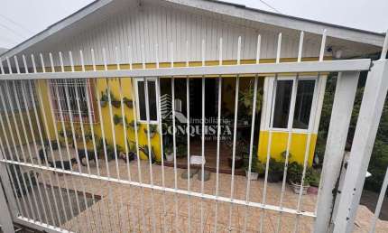 Casa com 3 quartos à venda na Cuiaba, 2010, São Giácomo, Caxias do Sul por R$ 500.000