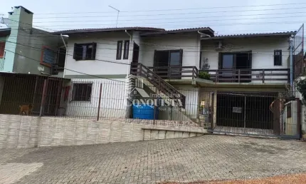 Casa com 4 quartos à venda na marta vale bassani, 1184, jardim iracema, caxias do sul por r$ 840.000