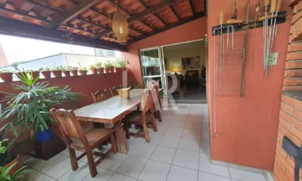 Casa à venda, 7 quartos, 1 suíte, 3 vagas, Santo Antônio - Belo Horizonte/MG