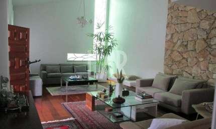 Casa à venda, 3 quartos, 1 suíte, 4 vagas, Santa Lúcia - Belo Horizonte/MG