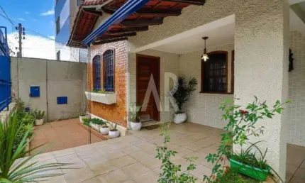 Casa à venda, 4 quartos, 1 suíte, 2 vagas, Colégio Batista - Belo Horizonte/MG