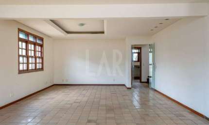 Casa à venda, 8 quartos, 1 suíte, 6 vagas, Santa Tereza - Belo Horizonte/MG