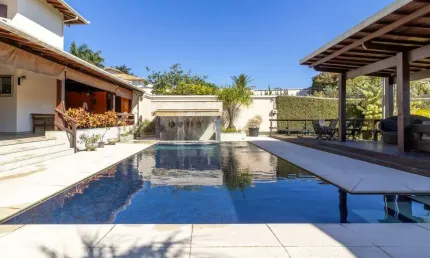 Casa à venda, 4 quartos, 2 suítes, 6 vagas, São Luiz - Belo Horizonte/MG
