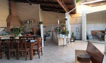 Casa à venda, 3 quartos, 1 suíte, 2 vagas, Califórnia - Belo Horizonte/MG