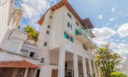 Casa à venda, Elevador - 5 quartos, 3 suítes, 6 vagas, Mangabeiras - Belo Horizonte/MG