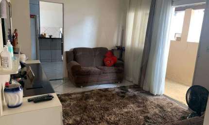 02 casas, boas e conservadas em lote de 555m² no bairro São Gabriel, próximo à Puc.