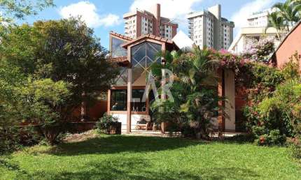 Casa à venda, 3 quartos, 1 suíte, 6 vagas, Luxemburgo - Belo Horizonte/MG