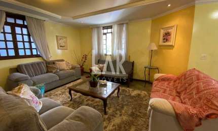 Casa à venda, 4 quartos, 2 suítes, 5 vagas, Castelo - Belo Horizonte/MG