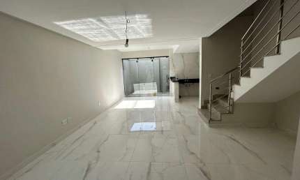 Casa Geminada à venda, 3 quartos, 1 suíte, 2 vagas, Santa Mônica - Belo Horizonte/MG