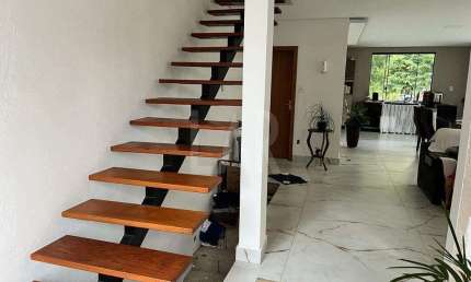 Casa à venda, 3 quartos, 1 suíte, 4 vagas, Ipê - Nova Lima/MG