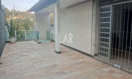 Casa à venda, 3 quartos, 1 suíte, 8 vagas, Coração Eucarístico - Belo Horizonte/MG