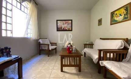 Casa à venda, 5 quartos, 2 suítes, 2 vagas, Castelo - Belo Horizonte/MG