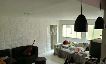 Casa à venda, 8 quartos, 2 vagas, Goiânia - Belo Horizonte/MG