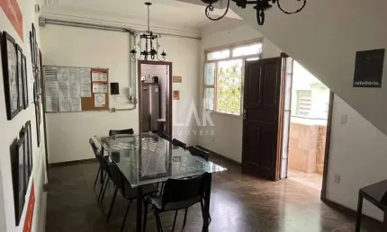 Casa à venda, 10 quartos, 4 suítes, 3 vagas, Floresta - Belo Horizonte/MG