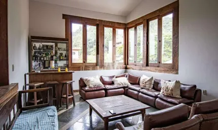 Casa para aluguel, 4 quartos, 1 suíte, 4 vagas, Santa Lúcia - Belo Horizonte/MG