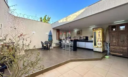 Casa geminada à venda, 4 quartos, 1 suíte, 4 vagas, castelo - belo horizonte/mg
