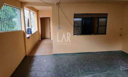 Prédio à venda, 8 quartos, 1 suíte, 1 vaga, Sagrada Família - Belo Horizonte/MG