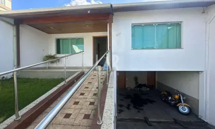 Casa para aluguel, 5 quartos, 2 suítes, 4 vagas, Nova Floresta - Belo Horizonte/MG