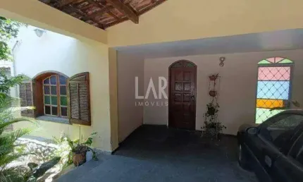 Casa à venda, 4 quartos, 2 vagas, Sagrada Família - Belo Horizonte/MG