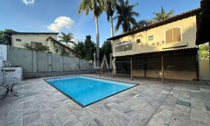 Casa para aluguel, 4 quartos, 2 suítes, 5 vagas, Braúnas - Belo Horizonte/MG
