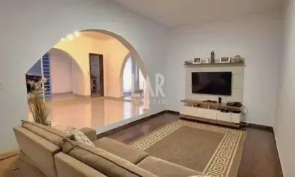 Casa à venda, 3 quartos, 1 suíte, 2 vagas, Sagrada Família - Belo Horizonte/MG