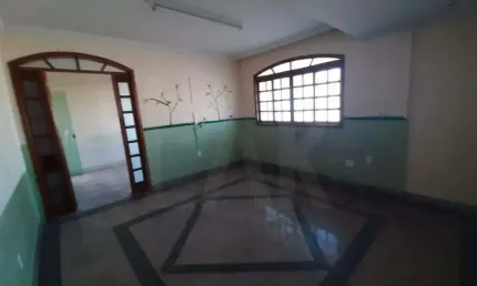 Casa Comercial à venda, 8 quartos, 2 vagas, São Paulo - Belo Horizonte/MG