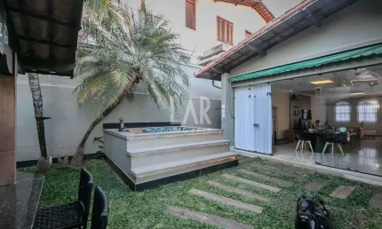 Casa de 362m² à venda com 5 quartos e 6 vagas de garagem no bairro São Bento, em Belo Horizonte/MG.