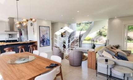 Casa em condomínio fechado com 4 quartos à venda na Rodovia Haroldo Soares Glavan, 4690, Cacupé, Florianópolis por R$ 5.300.000