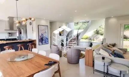 Casa em condomínio fechado com 4 quartos à venda na Rodovia Haroldo Soares Glavan, 4690, Cacupé, Florianópolis por R$ 5.300.000