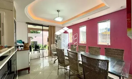 Casa em condomínio fechado com 3 quartos à venda na Rua Adão Schmidt, 654, Barreiros, São José por R$ 1.042.000