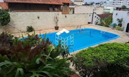 Casa com 4 quartos à venda na Rua Waldemar Ouriques, 312, Capoeiras, Florianópolis por R$ 2.200.000