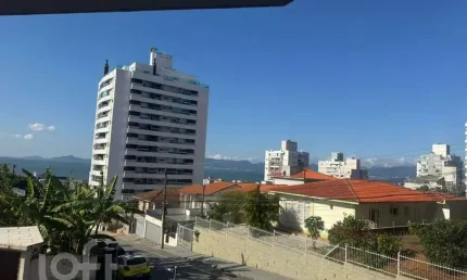 Apartamento com 2 quartos à venda na rua manoel loureiro, 356, barreiros, são josé, 55 m2 por r$ 600.000