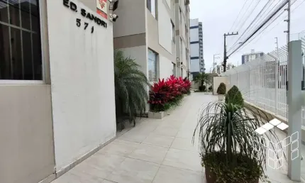 Apartamento com 1 quarto para alugar na Rua Adhemar da Silva, 571, Kobrasol, São José por R$ 1.900