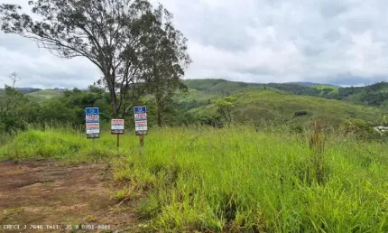 Terreno à venda no Pocinhos do Rio Verde, Caldas 