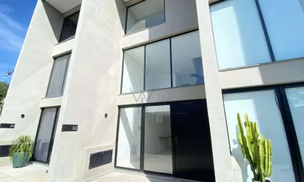 Casa com 2 dormitórios à venda, 125 m² por R$ 920.000,00 - Granja Viana - Cotia/SP
