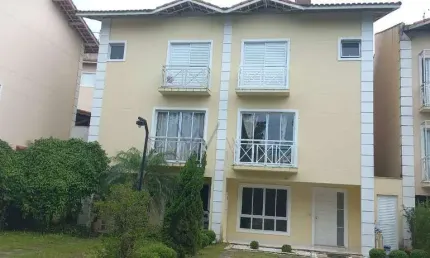 Casa com 3 dormitórios à venda, 146 m² por R$ 640.000,00 - Vila Santo Antônio do Portão - Cotia/SP