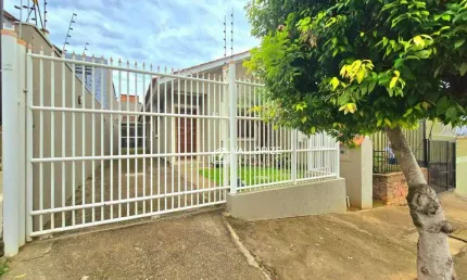 Casa com 2 dormitórios à venda, 95 m² por R$ 349.998,73 - Campestre - São Leopoldo/RS