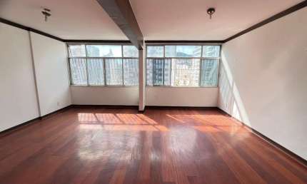 Apartamento com 4 quartos para alugar na Rua Professor Miguel Couto, 437, Icaraí, Niterói