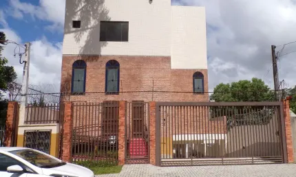 Prédio para alugar na Rua Alberto Folloni, 1123, Ahú, Curitiba