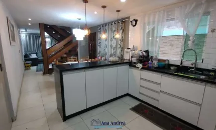 Casa com 3 quartos à venda no Jardim Três Marias, Taboão da Serra 