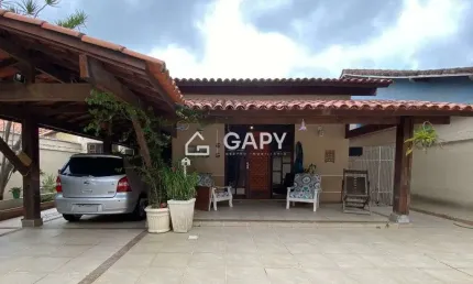 Próximo a Todo Comércio – Casa 3 Quartos com 2 Suítes – Itaipu/Niterói – por R$: 860.000,00