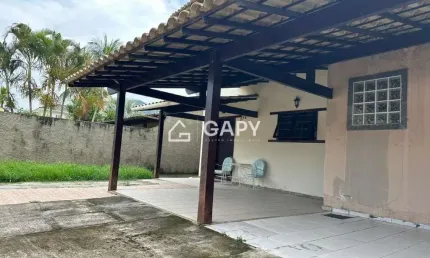 Casa exclusiva na primeira quadra da avenida central - por r$: 750.000,00