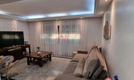 Sobrado em Jordanópolis - São Bernardo do Campo: 200m², 3 dormitórios, 2 suítes, 4 banheiros por R$800.000 para venda