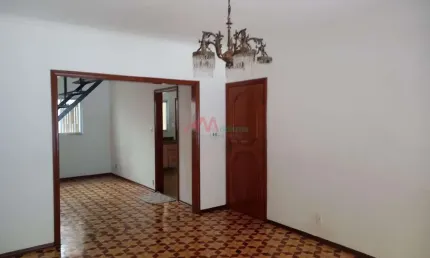 Sobrado em paulicéia, são bernardo do campo: 197.7m², 3 dormitórios, 1 suíte, 2 banheiros - venda r$760k, locação r$3.5k