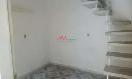 Locação de Sobrado em Paulicéia - 2 Dormitórios por R$1500